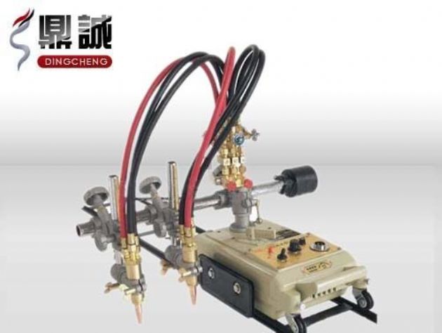 點擊查看詳細(xì)信息<br>標(biāo)題：雙頭多頭火焰切割機 閱讀次數(shù)：5136