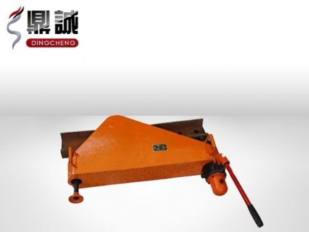 點擊查看詳細信息<br>標題：垂直液壓彎軌機 閱讀次數：4876